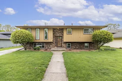 321 N Ernest St, Griffith, IN 46319