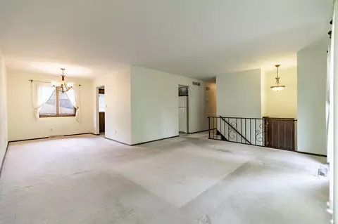 Living - 321 N Ernest St, Griffith, IN 46319 photo 3 of 4