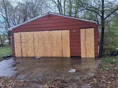 619 Ohio St, Gary, IN 46402 photo 2