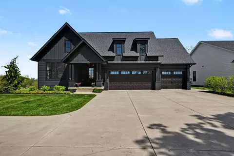 2201 Pepper Ridge Rd, Valparaiso, IN 46385
