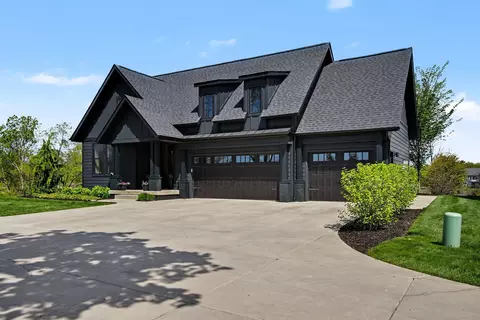 2201 Pepper Ridge Rd, Valparaiso, IN 46385
