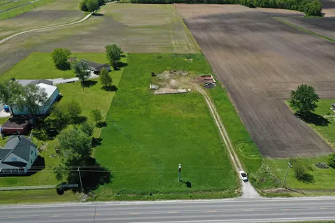 3197 W Clark St, Rensselaer, IN 47978