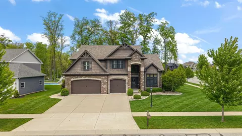 Exterior - 906 Theresa Dr, Crown Point, IN 46307 photo 2 of 12