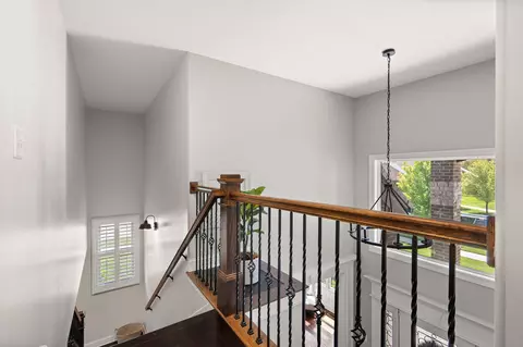 Entry Way - 906 Theresa Dr, Crown Point, IN 46307 photo 5 of 7