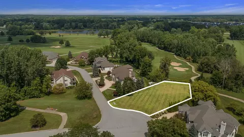 1441 Nelson Dr, Chesterton, IN 46304