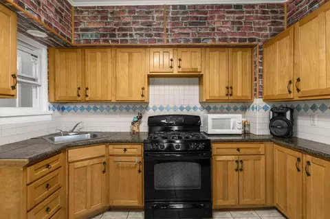 Kitchen - 307 E Oneida St, La Crosse, IN 46348 photo 1 of 3