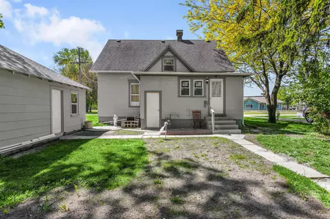 Exterior - 307 E Oneida St, La Crosse, IN 46348 photo 3 of 6