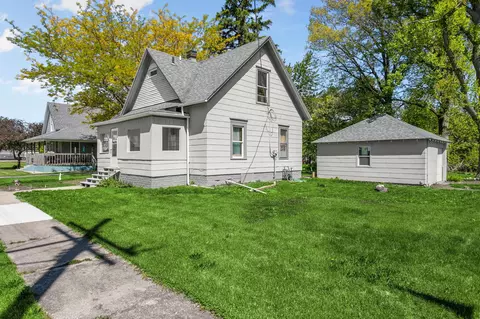 Exterior - 307 E Oneida St, La Crosse, IN 46348 photo 2 of 6