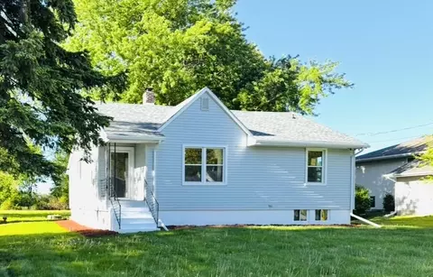 2851 44th St, Highland, IN 46322