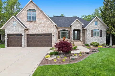 95 Scotscraig Dr, Valparaiso, IN 46385