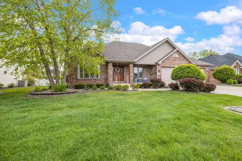 108 Exeter Rd, Munster, IN 46321