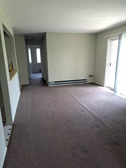 Living - 8137 Pine Island Ter, Crown Point, IN 46307 photo 2 of 3