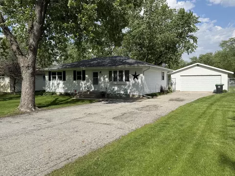 7727 Dakota St, Merrillville, IN 46410