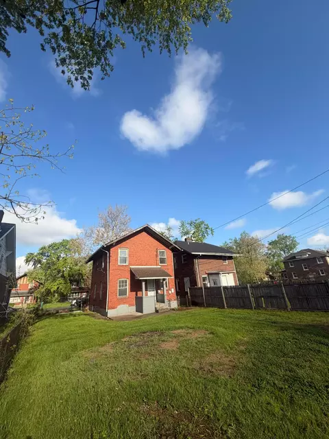 Exterior - 809 Pierce St, Gary, IN 46402 photo 6 of 6