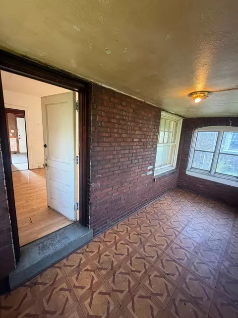 Exterior - 809 Pierce St, Gary, IN 46402 photo 4 of 6