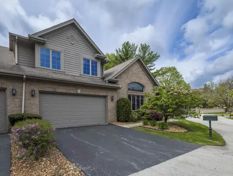 Exterior - 1620 Cherry Blossom Dr #3, Munster, IN 46321 photo 2 of 7