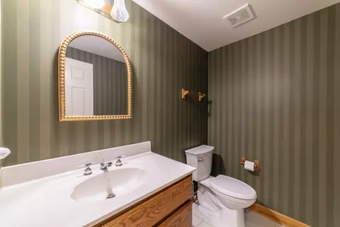 Bath - 1620 Cherry Blossom Dr #3, Munster, IN 46321 photo 3 of 3