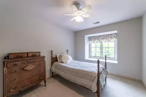 Bedroom - 1620 Cherry Blossom Dr #3, Munster, IN 46321 photo 4 of 5