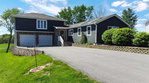 10730 Forestdale St, Saint John, IN 46373