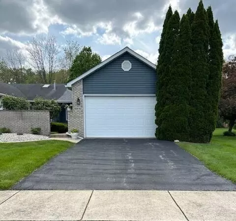 6816 Swan Ln, Schererville, IN 46375