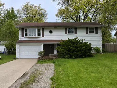 928 W 68th Pl, Merrillville, IN 46410