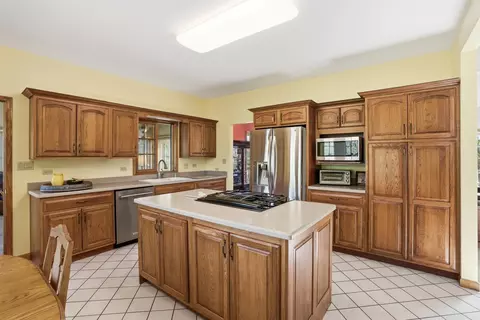 Kitchen - 2385 Samuelson Rd, Portage, IN 46368 photo 3 of 4