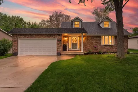 1057 Woodland Ct, Lowell, IN 46356