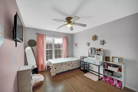 Bedroom - 1163 Burns Blvd, Burns Harbor, IN 46304 photo 1 of 4