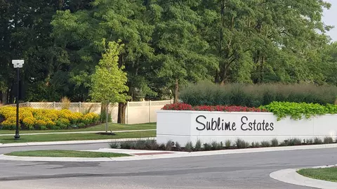 9245 Sublime Ct, Saint John, IN 46373