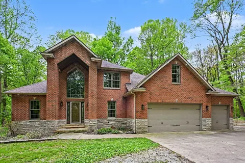 8265 E Walnut Rdg, New Carlisle, IN 46552