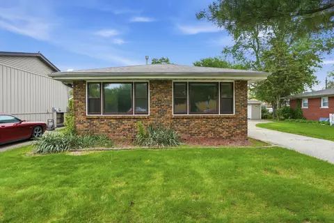815 N Elmer St, Griffith, IN 46319 photo 2