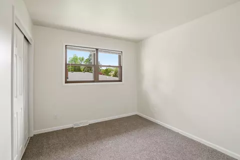 815 N Elmer St, Griffith, IN 46319 photo 18
