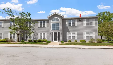 8220 Lincoln Cir #B, Merrillville, IN 46410