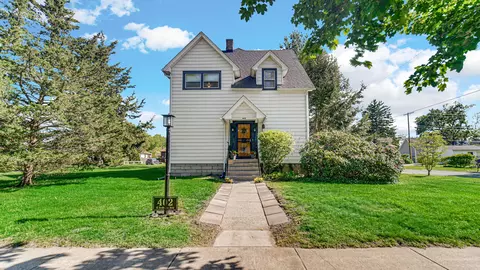 402 E Indiana Ave, Chesterton, IN 46304