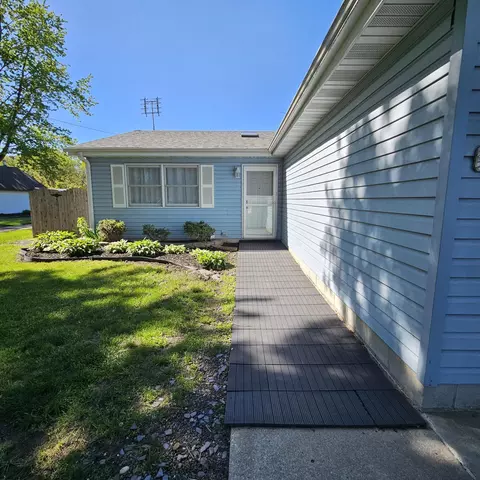 1412 215th St, Dyer, IN 46311
