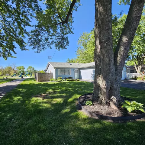 Exterior - 1412 215th St, Dyer, IN 46311 photo 3 of 7