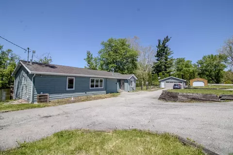 2467 N 200, Winamac, IN 46996