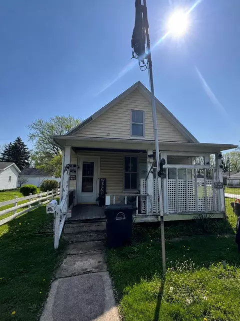 410 Hendricks St, Michigan City, IN 46360