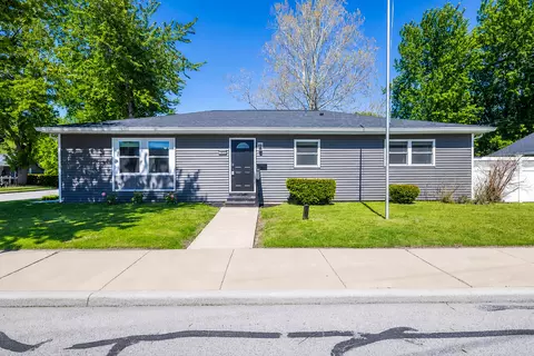 103 Michigan St, Porter, IN 46304