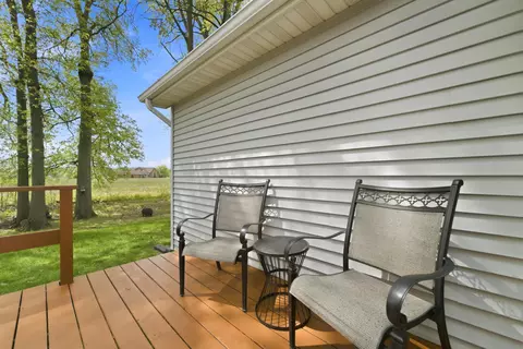 Exterior - 2037 Texas St, Chesterton, IN 46304 photo 7 of 7