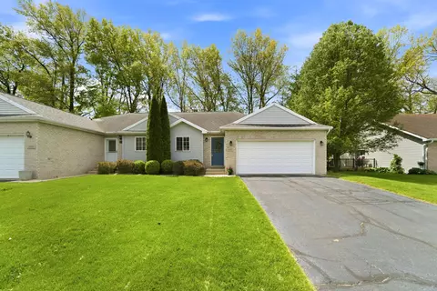 2037 Texas St, Chesterton, IN 46304