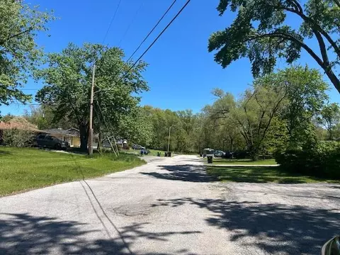 300-10 Birch Ave, Gary, IN 46404 photo 2