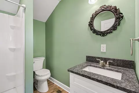 Bath - 513 E Joliet St, Crown Point, IN 46307 photo 2 of 2