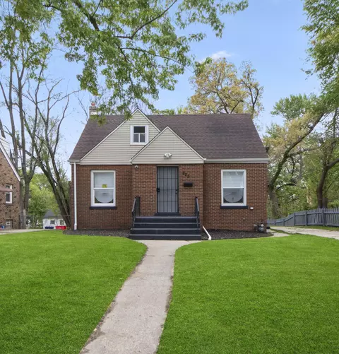 825 E 43rd Pl, Gary, IN 46409