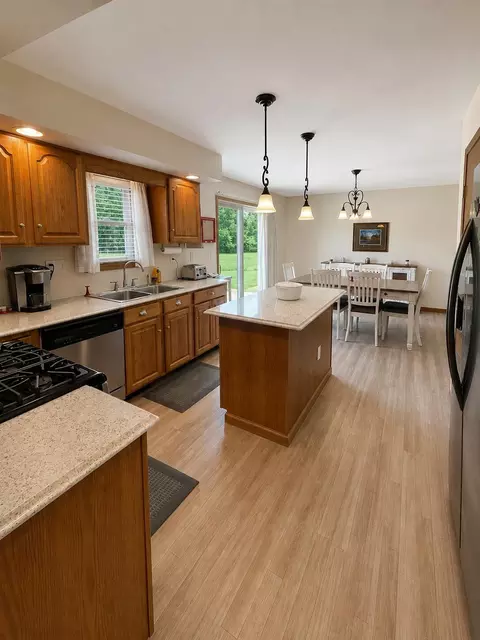 17 White Tail Cir, Williamsport, IN 47993