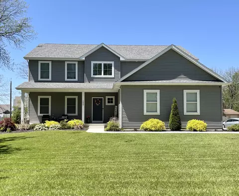 1957 Hickory Dr, Hobart, IN 46342