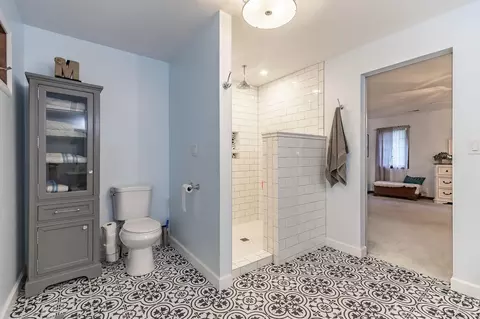 Bath - 236 N Elgin St, Griffith, IN 46319 photo 3 of 4