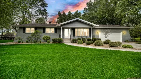 13670 W 90th Ave, Saint John, IN 46373