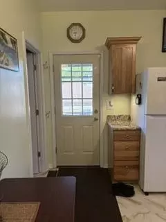 Entry Way - 1610 Atchison Ave, Whiting, IN 46394 photo 1 of 2