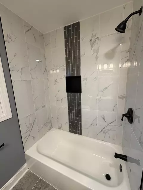 Bath - 4501 Richard Gordon Hatcher Blvd, Gary, IN 46408 photo 1 of 6